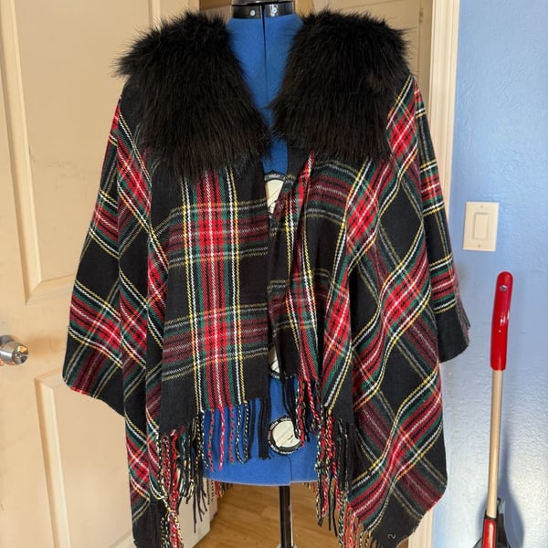 J Crew Tartan Plaid Wrap Shawl Faux Fur Collar Fringe One Size Black Red Green