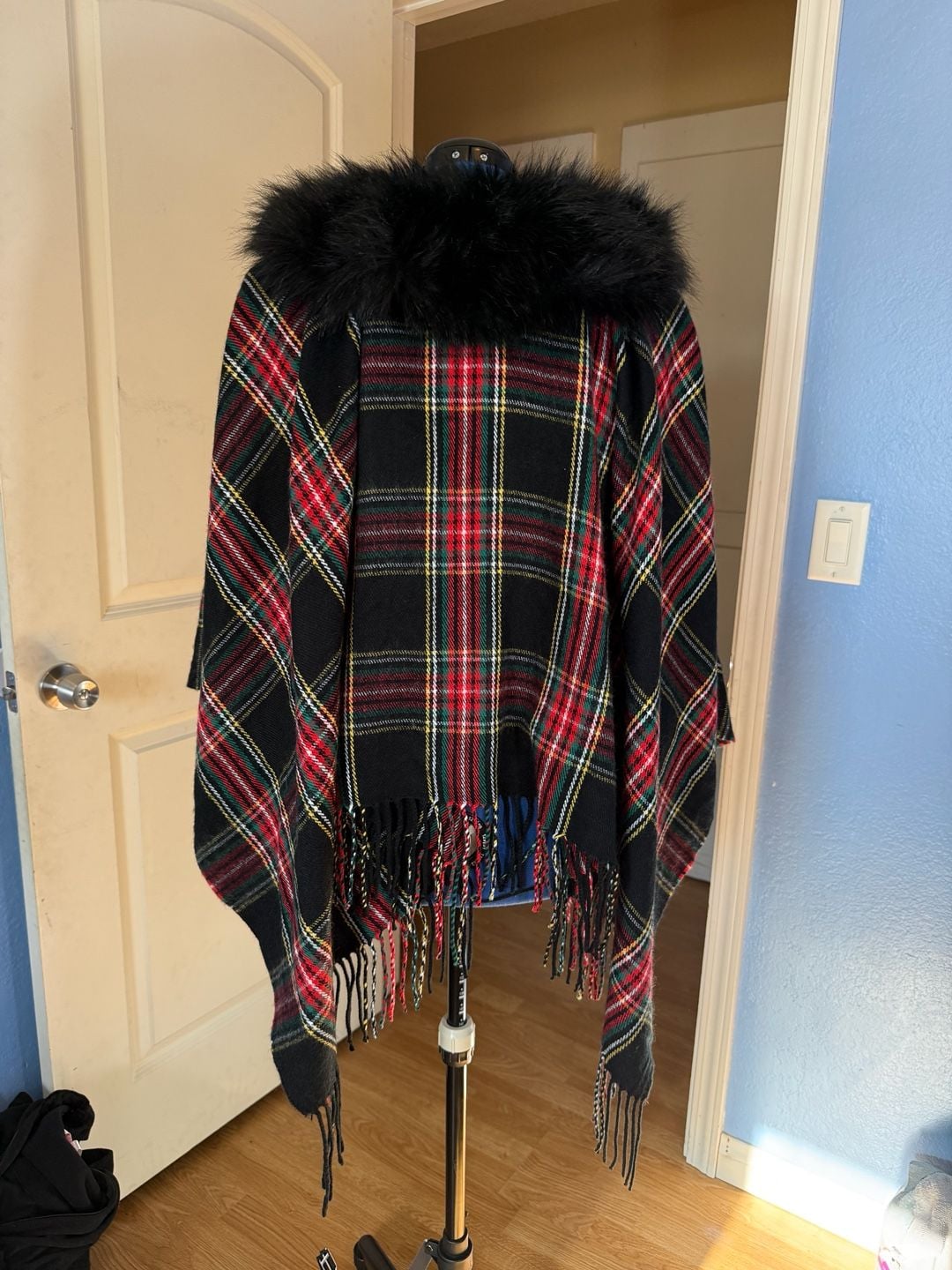 J Crew Tartan Plaid Wrap Shawl Faux Fur Collar Fringe One Size Black Red Green 11