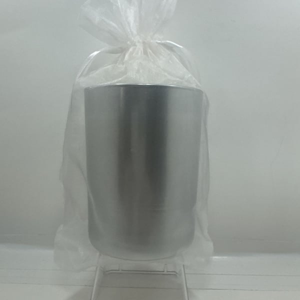 Xela Aroma Gardenia Scented Candle In Silver Tin With Organza Bag