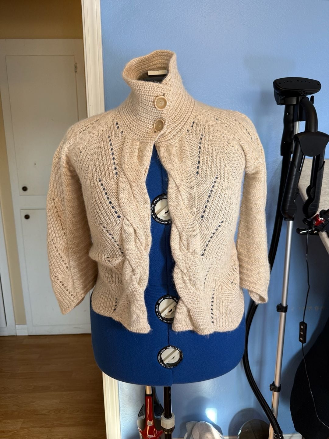 Kuna Cardigan Size S Beige 100% Baby Alpaca Cable Knit Sweater 2