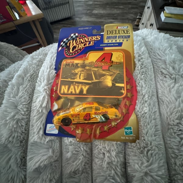 Winners Circle Bobby Hamilton #4 Kodak Max Navy NASCAR
