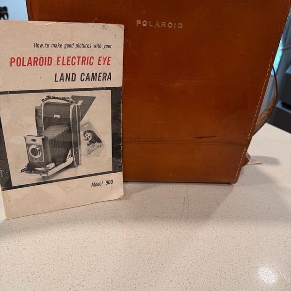 Vintage Polaroid Model 900 Electric Eye Land Camera Flash Case Manual Untested