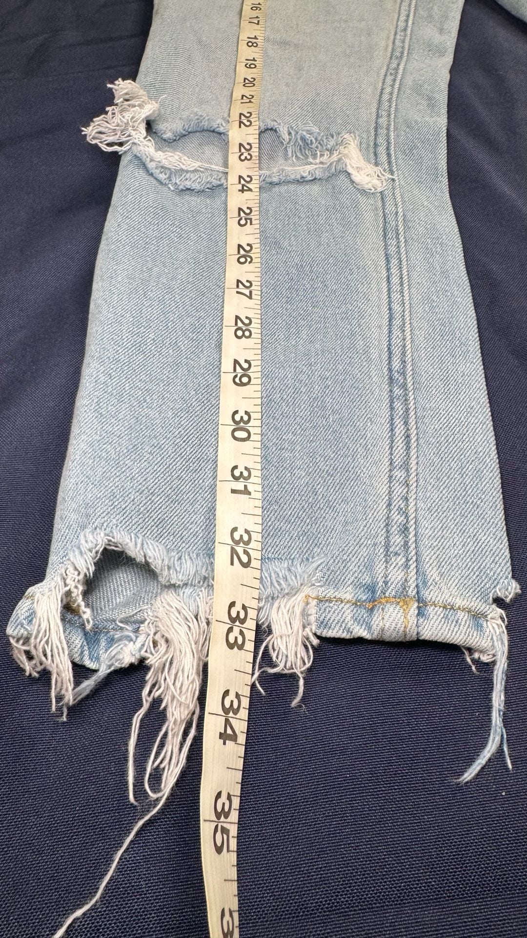 Abercrombie & Fitch A&F Mom Jeans 25 0S Light Wash Distressed Raw Hem 8