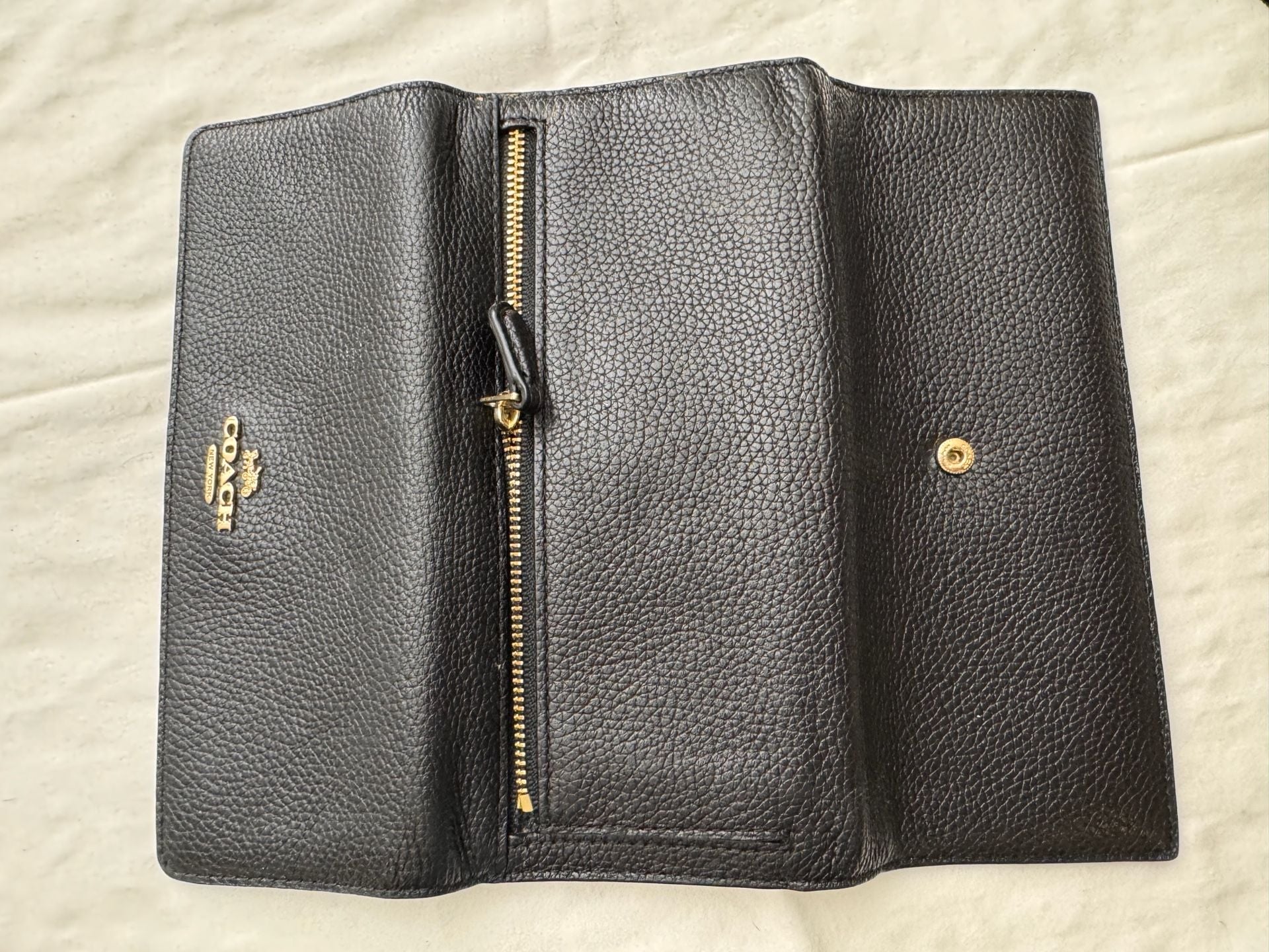 Coach Flap Wallet NEW 8