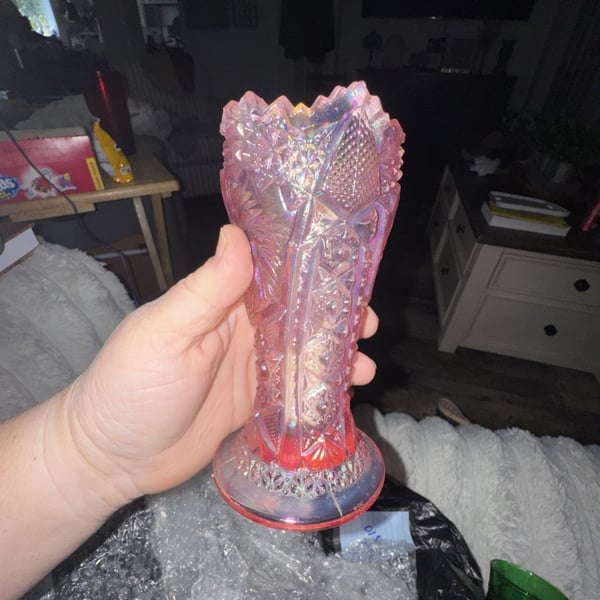 LE Smith Aztec Heritage Pink Carnival Glass Vase vintage