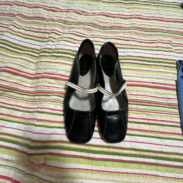 Aerosoles Mary Jane Flats Size 9.5Black Patent Leather