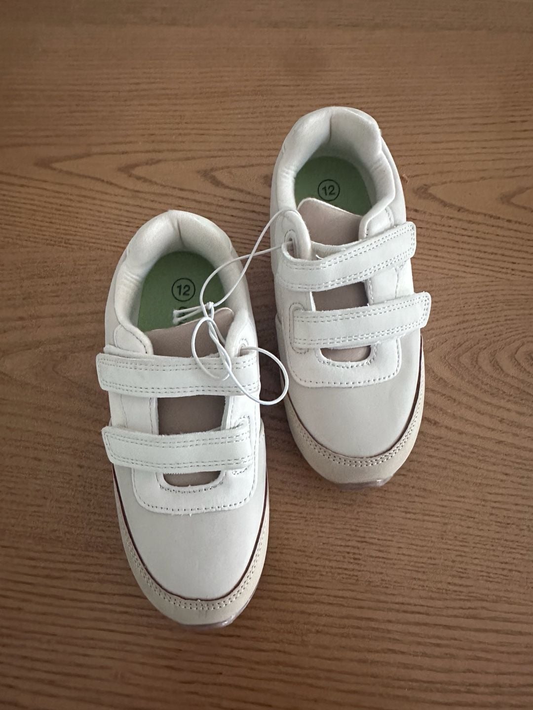 Cat & Jack Charlie Retro Sneakers Size 12 Tan White 2