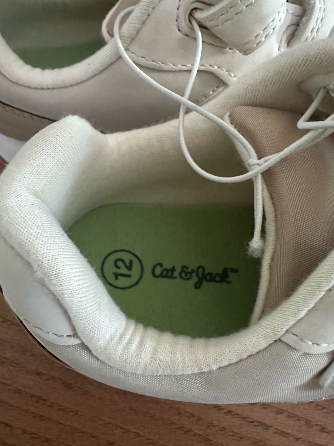 Cat & Jack Charlie Retro Sneakers Size 12 Tan White 4