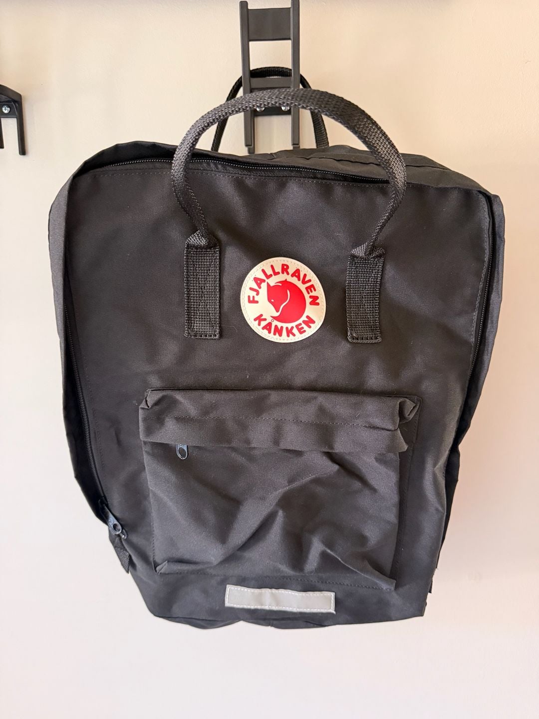 Fjallraven Kanken Classic Backpack Black 2