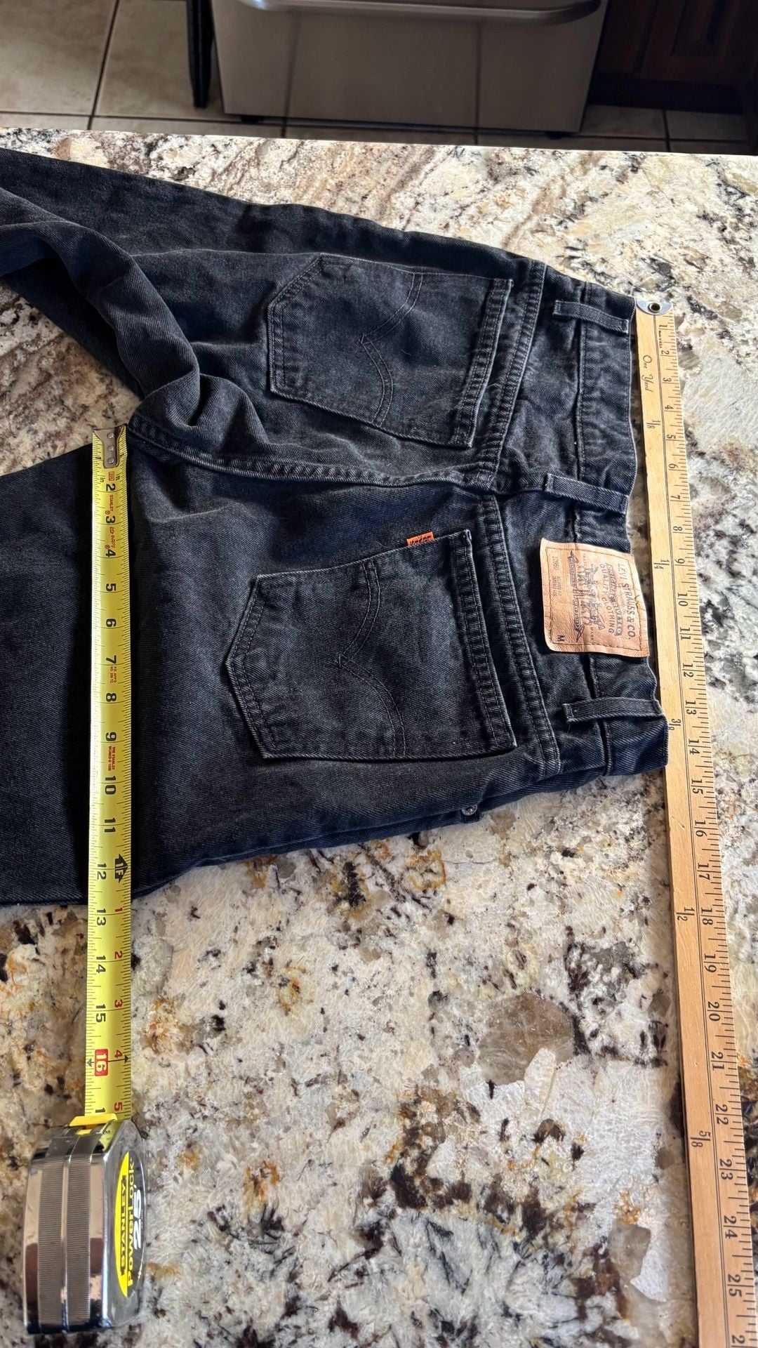 90’s Levi's 950 Relaxed Fit Tapered Leg Jeans Size 13 Jr Black Orange Tab 5
