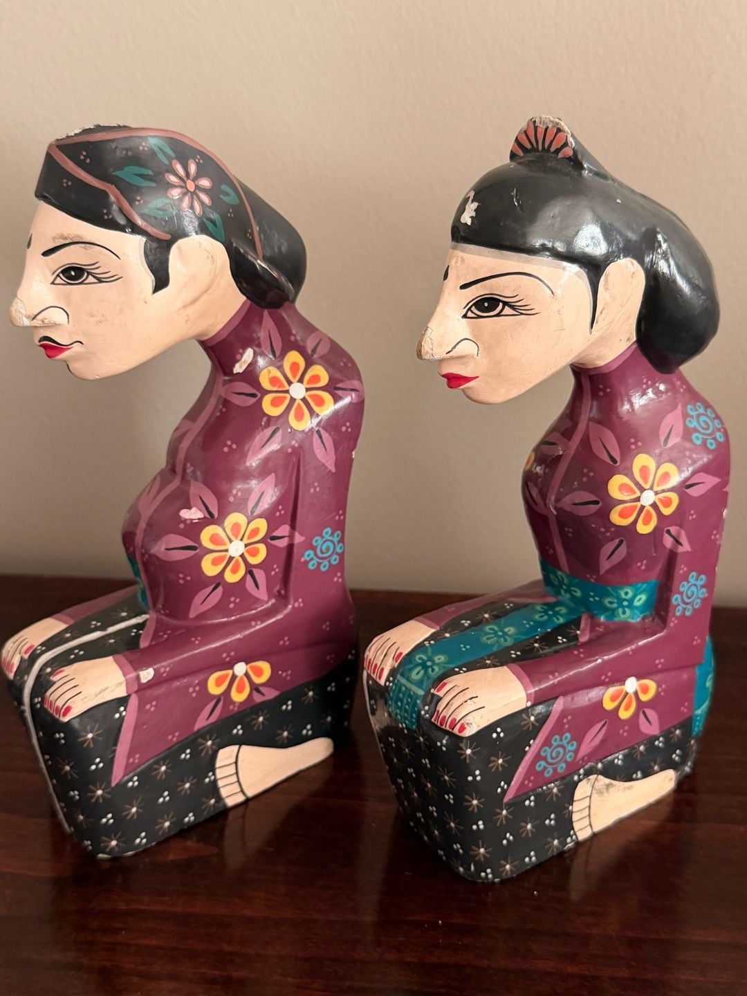 Handmade Javanese Wooden Loro Blonyo Wedding Statues Pair Hand Painted Folk Art 1