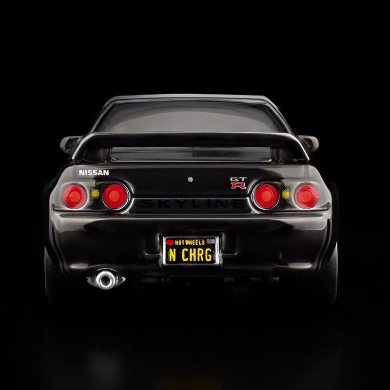 2026 Hot Wheels RLC Nissan Skyline GT-R R32 (BNR32) Black Mattel (in hand) 3