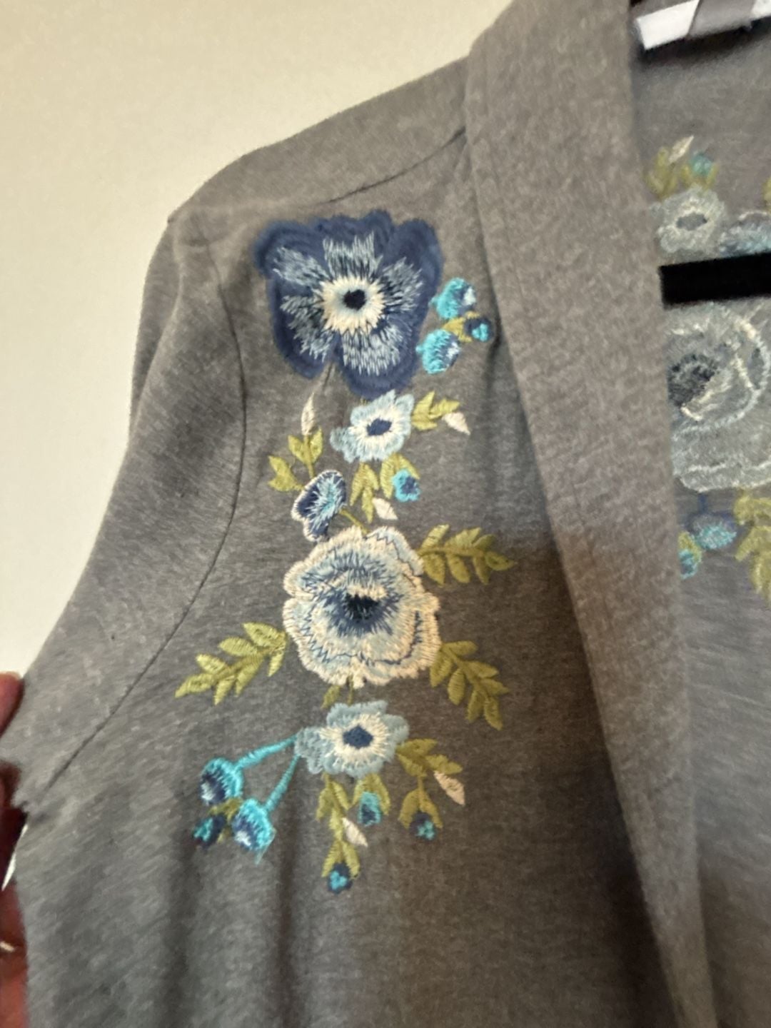 J.Jill Floral Embroidered Cardigan Size XS Gray Open Front Sweater 3
