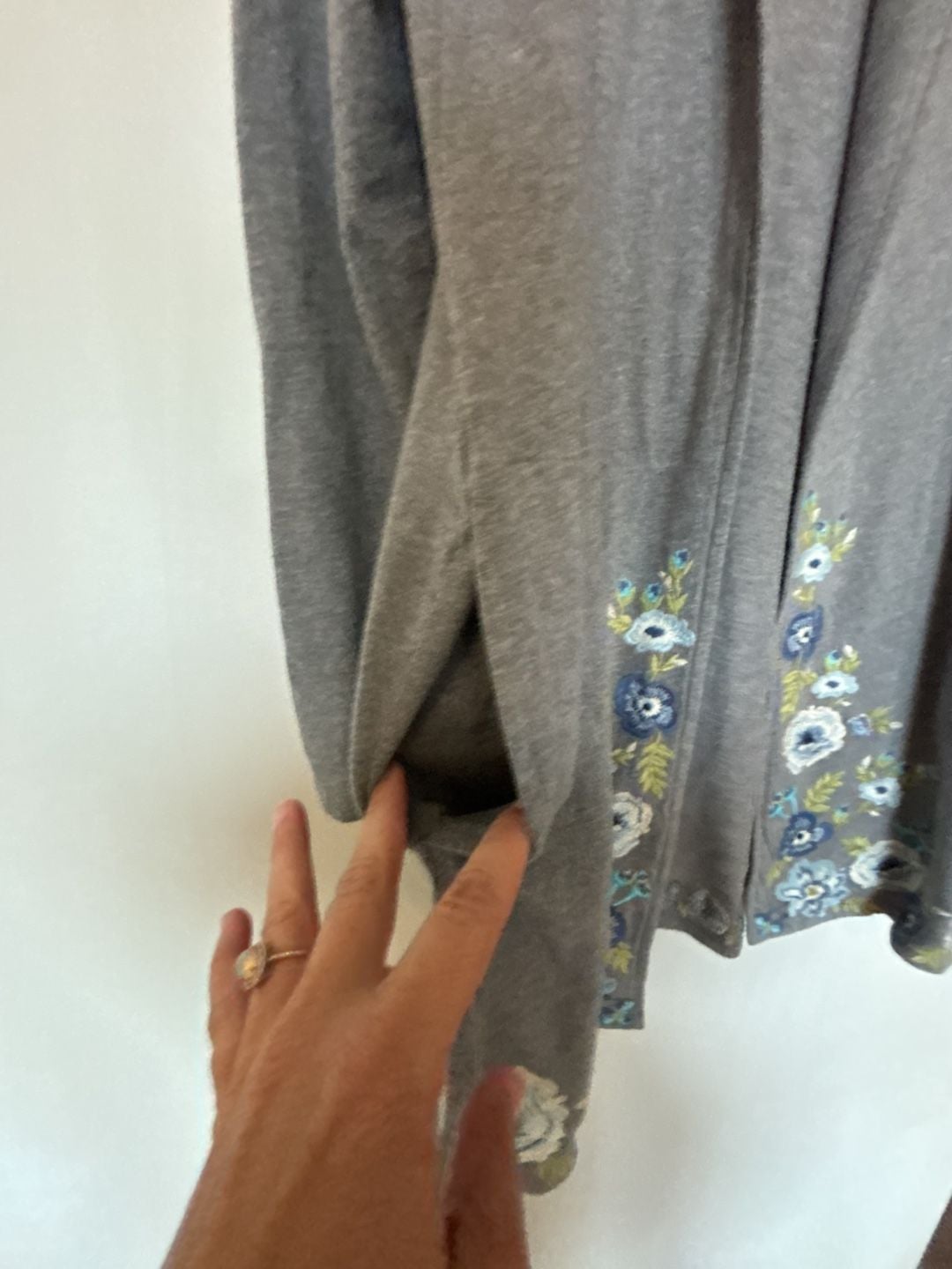 J.Jill Floral Embroidered Cardigan Size XS Gray Open Front Sweater 5