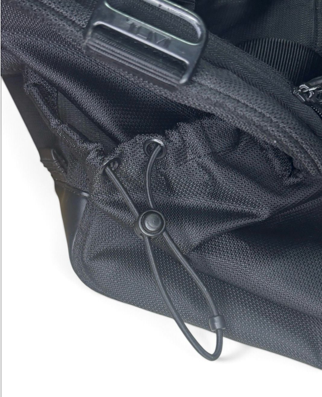 Tumi Alpha Bravo Black Duffle Bag 4