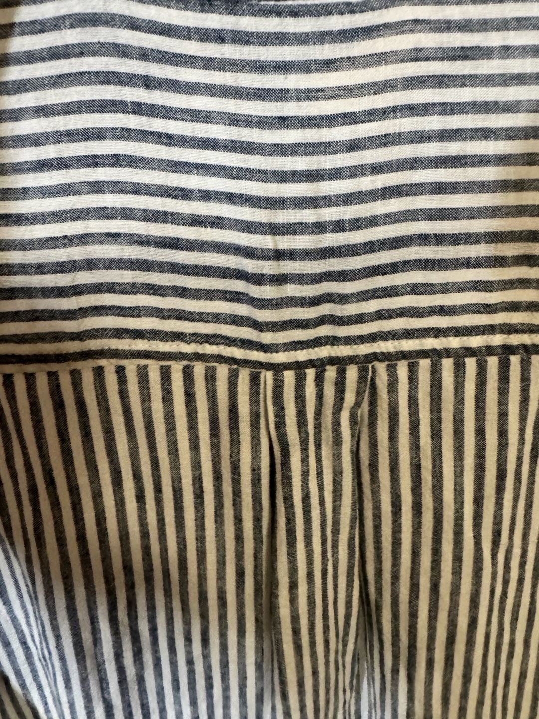 Old Navy The Boyfriend Shirt Size M Blue White Striped Linen Blend 8