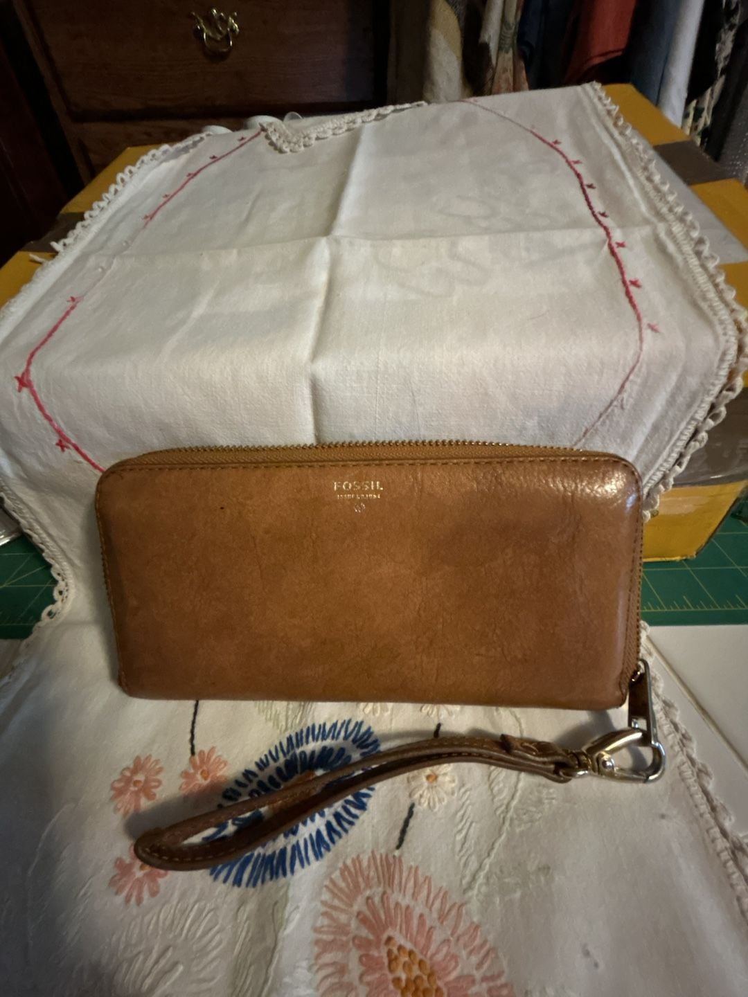 Fossil Brown Leather Zip Around Accordion Wallet Wristlet Clutch 2