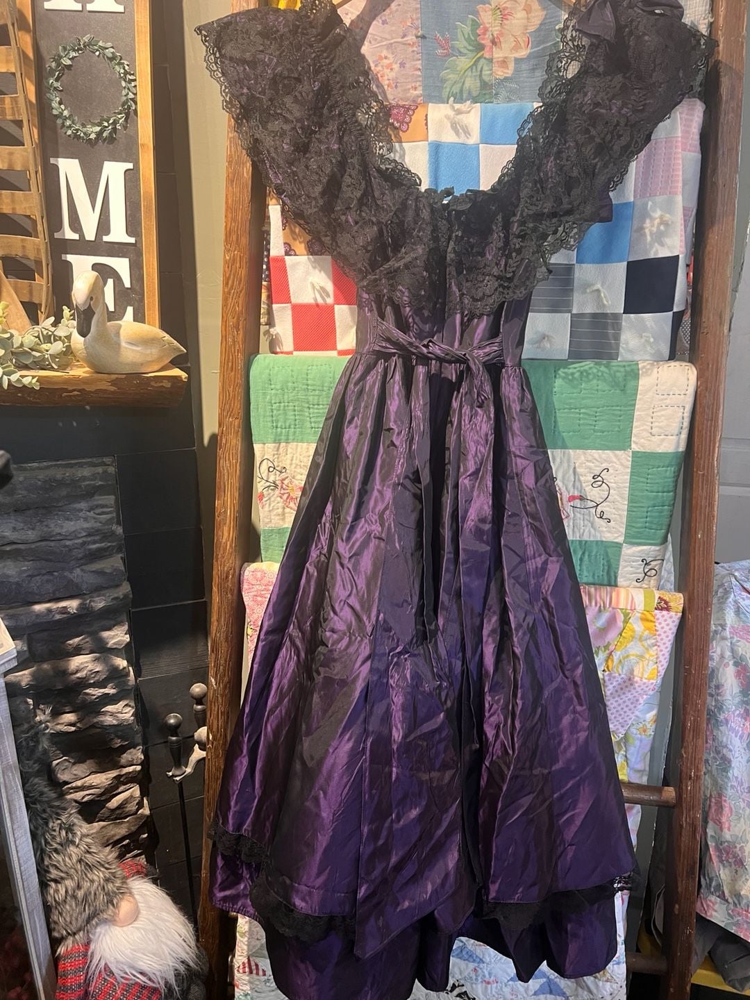 Gunne Sax Vintage Dress Size 5 Purple Black Taffeta Lace Goth 4