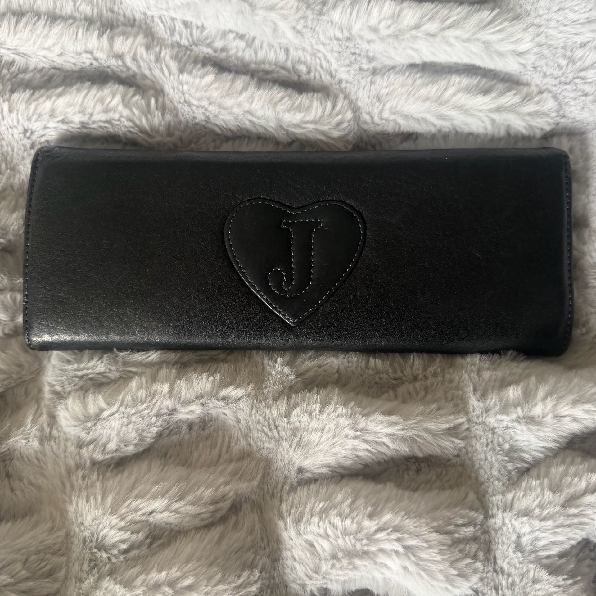 Vintage Juicy Couture Black Leather Wallet with Gold Logo and Heart J 4