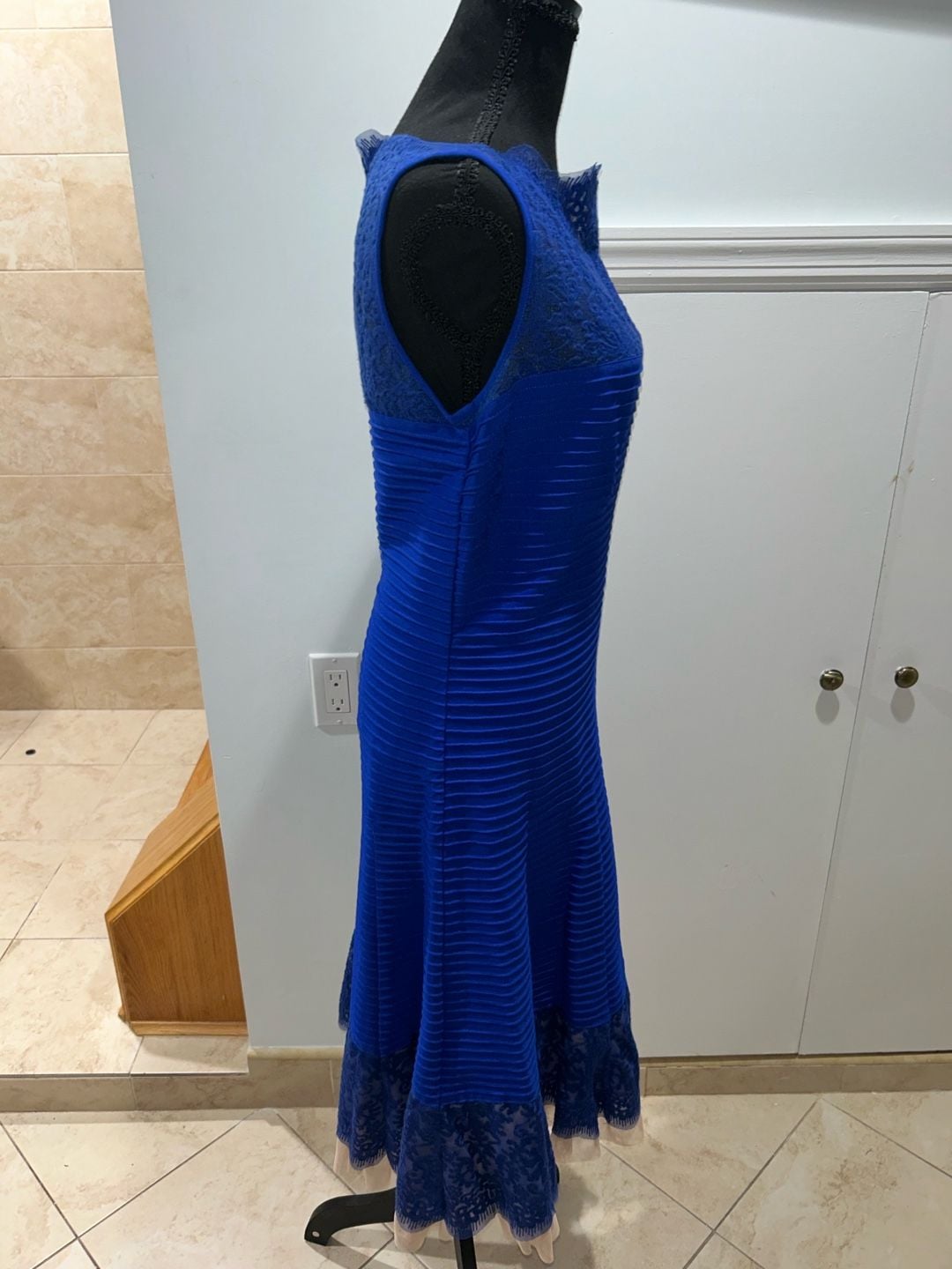 Tadashi Shoji Dress Size M Blue Lace Midi Cocktail Sleeveless 4
