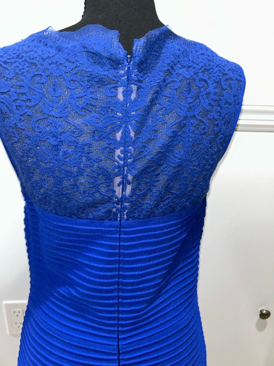 Tadashi Shoji Dress Size M Blue Lace Midi Cocktail Sleeveless 5