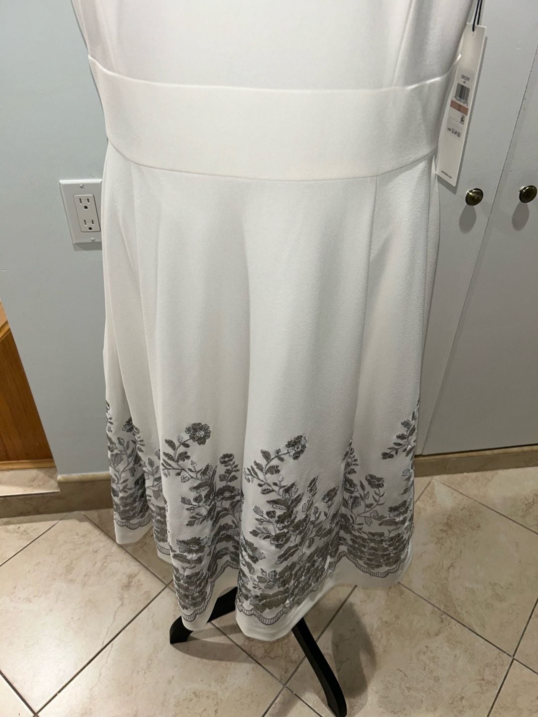 Calvin Klein Embroidered Fit and Flare Dress Size 12 White Gray Floral Hem 8