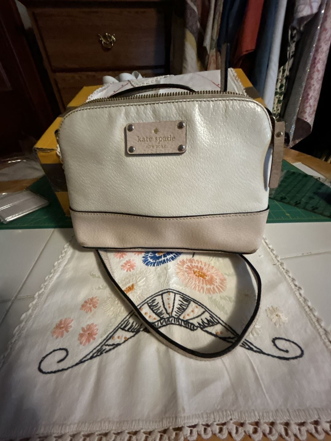 Kate Spade Bay Street Hanna Leather Crossbody Bag Cream Pumice 2