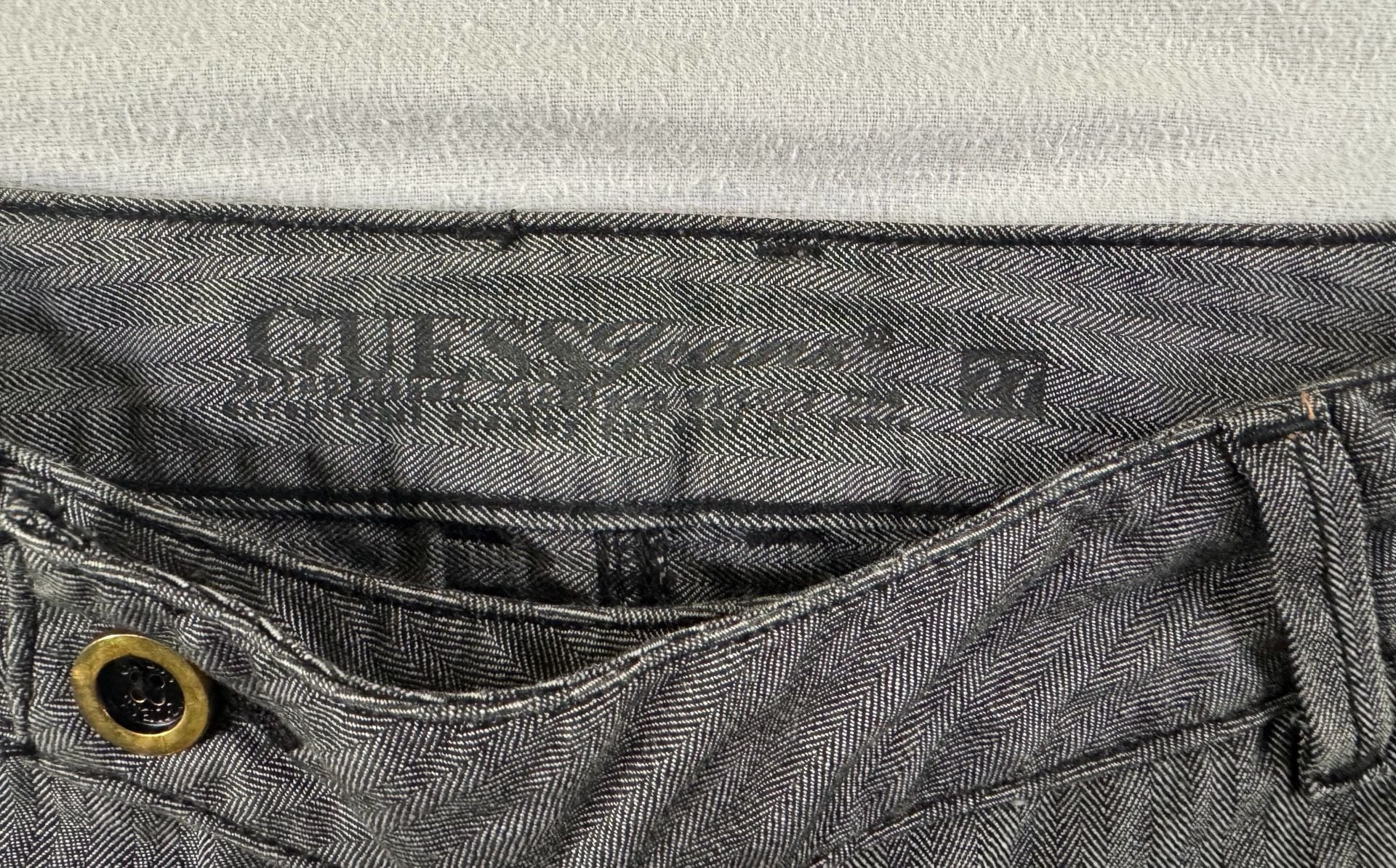 Guess Jeans Flare Trouser Size 27 Gray Herringbone Denim Pants 7