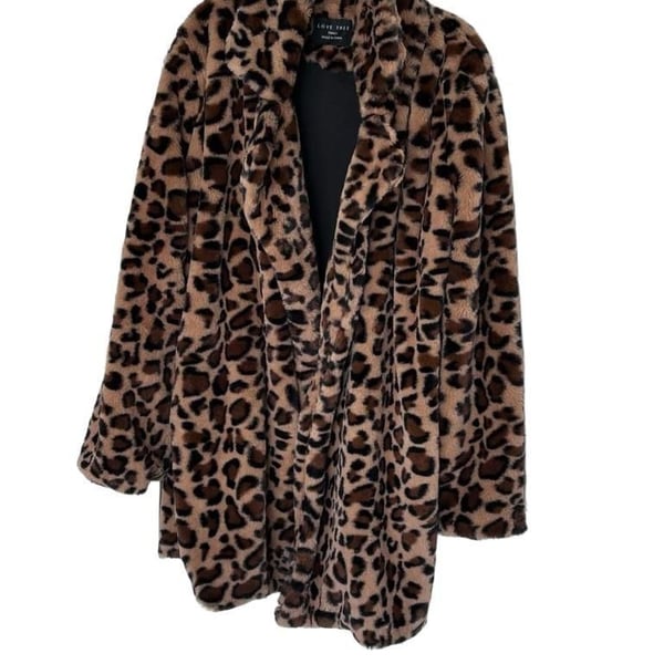 Love Tree Leopard Faux Fur Coat Size Small