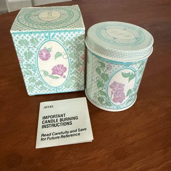 Avon Skin-So-Soft Candle in Tin Vintage 1989
