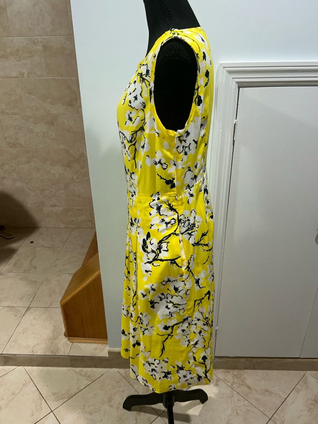 Jones New York Floral Dress Yellow White Black Sleeveless 5