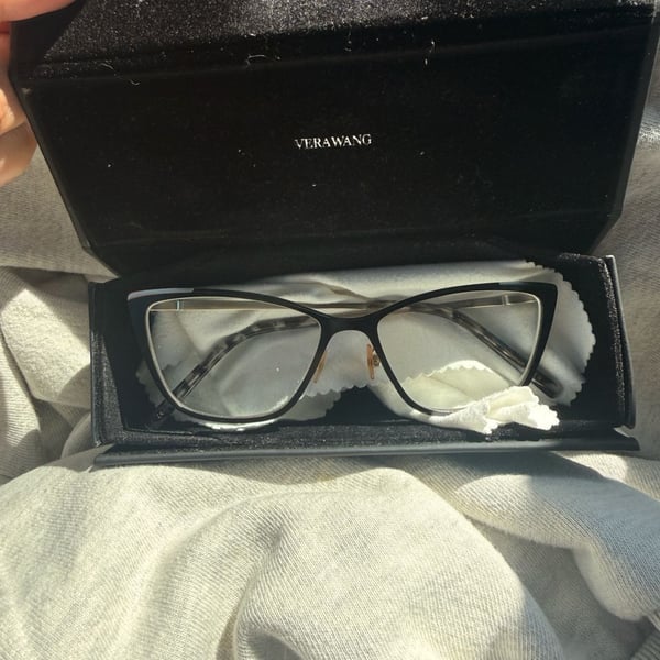 Vera Wang Cat Eye Eyeglasses Black Frame with Case