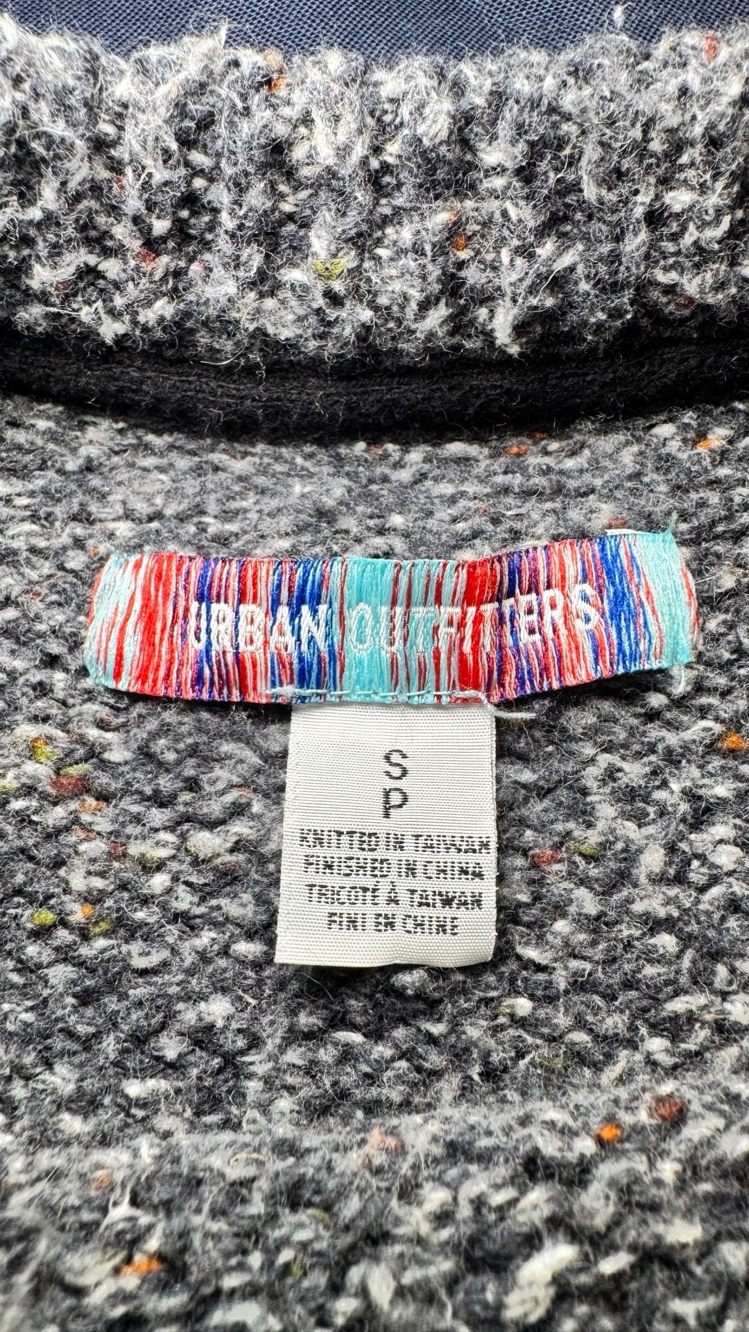 Urban Outfitters Smiley Face Intarsia Knit Sweater S Gray Oversized Wool Blend 5
