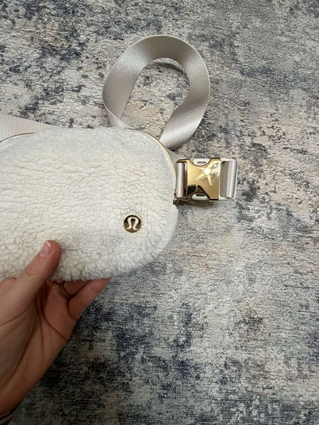 Lululemon Everywhere Belt Bag Fleece Natural Ivory Trench Gold Hardware 3