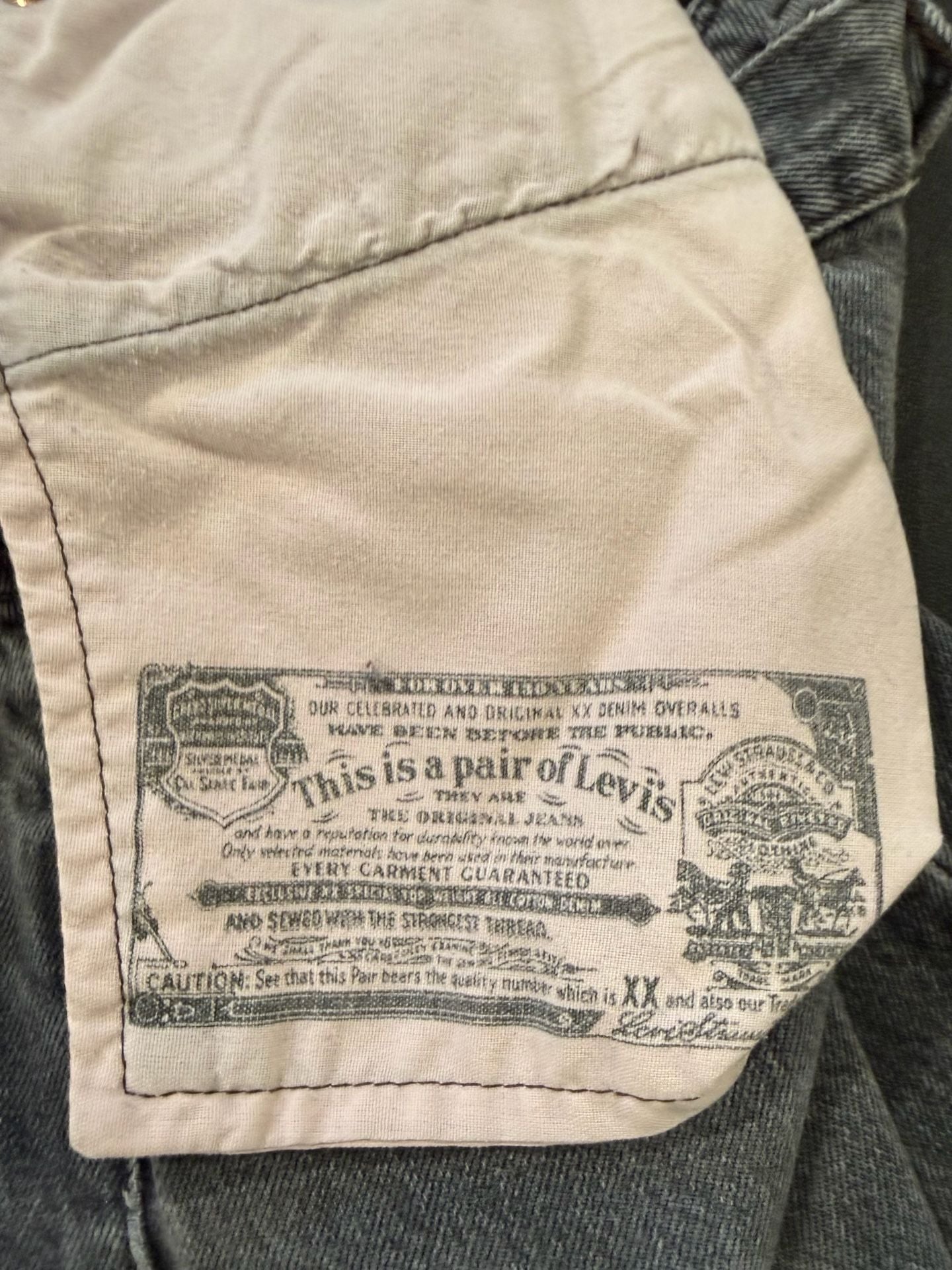 Levi's 501 Black Jeans 7