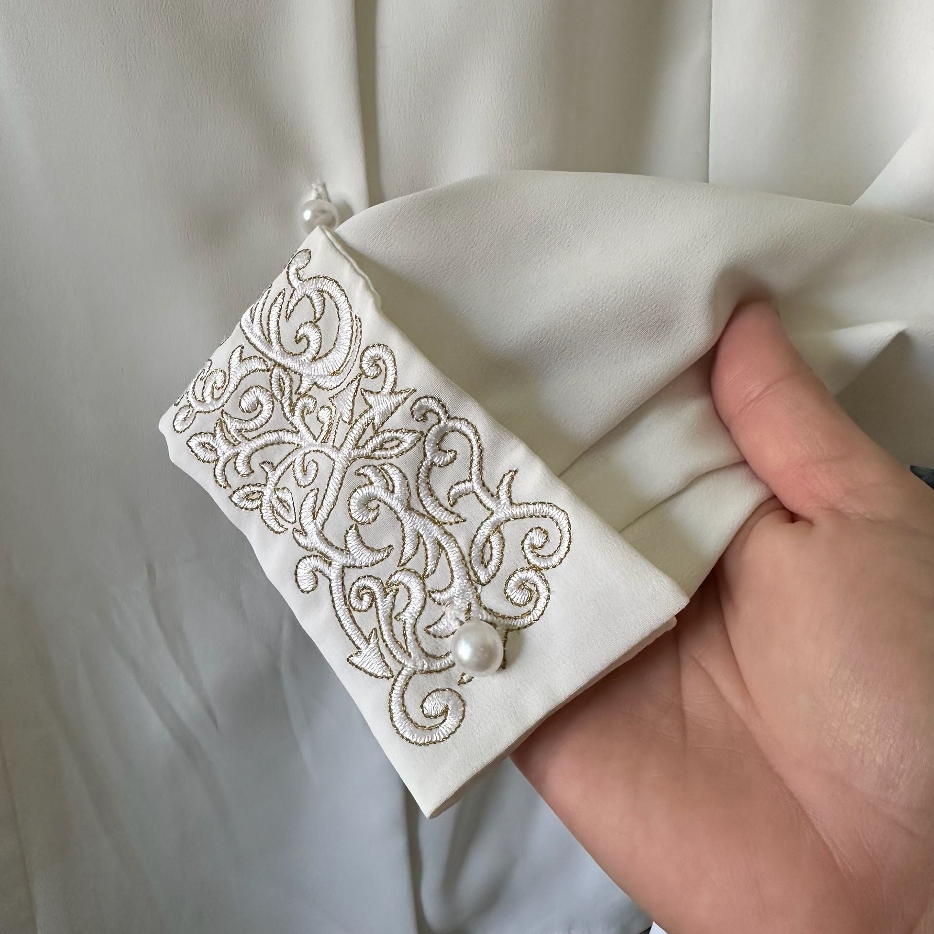 Karen Scott Embroidered Collar Blouse Size 12 White Long Sleeve 5