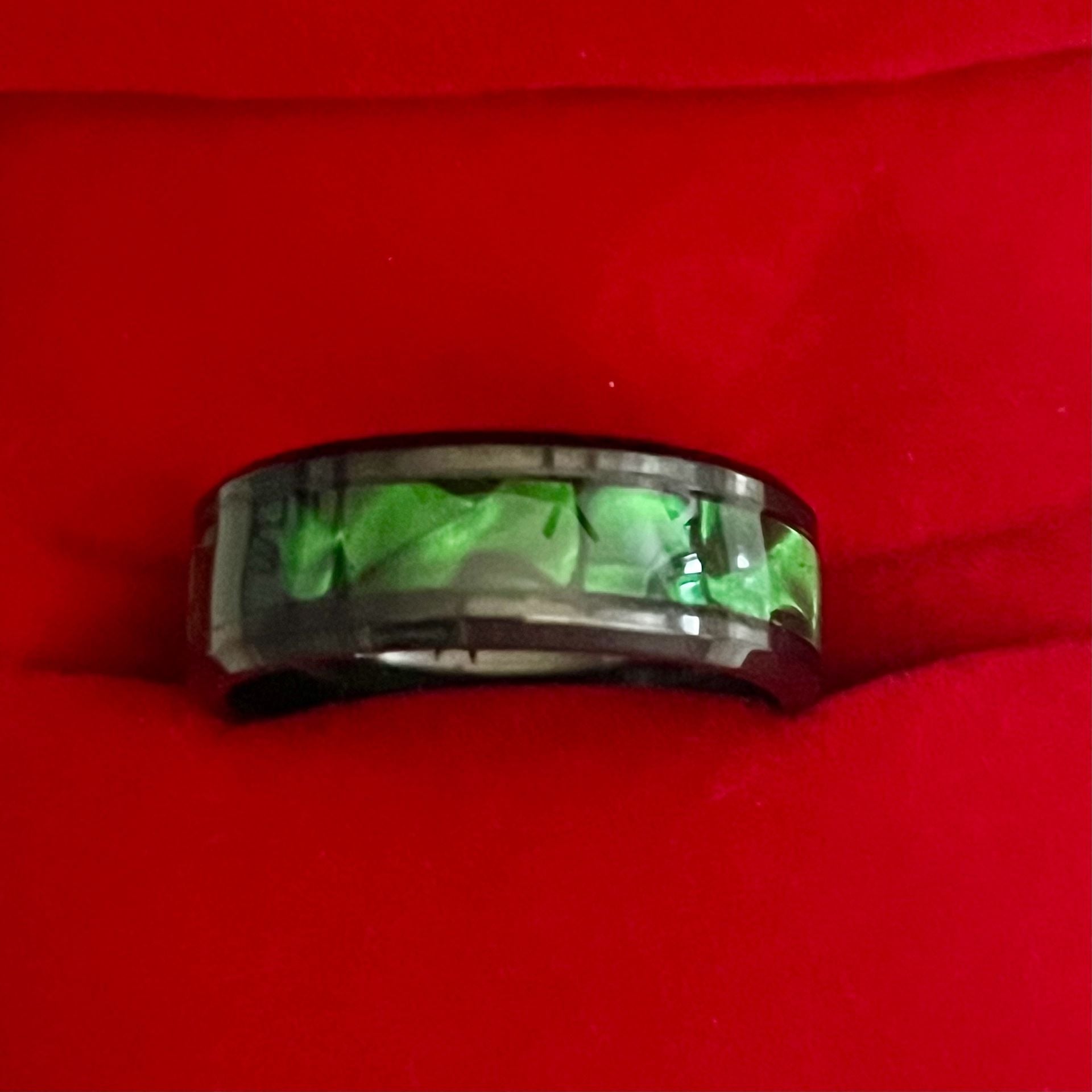 Tungsten Green Mother Of Pearl Black Polished Finish 6mm Band Size 11 4