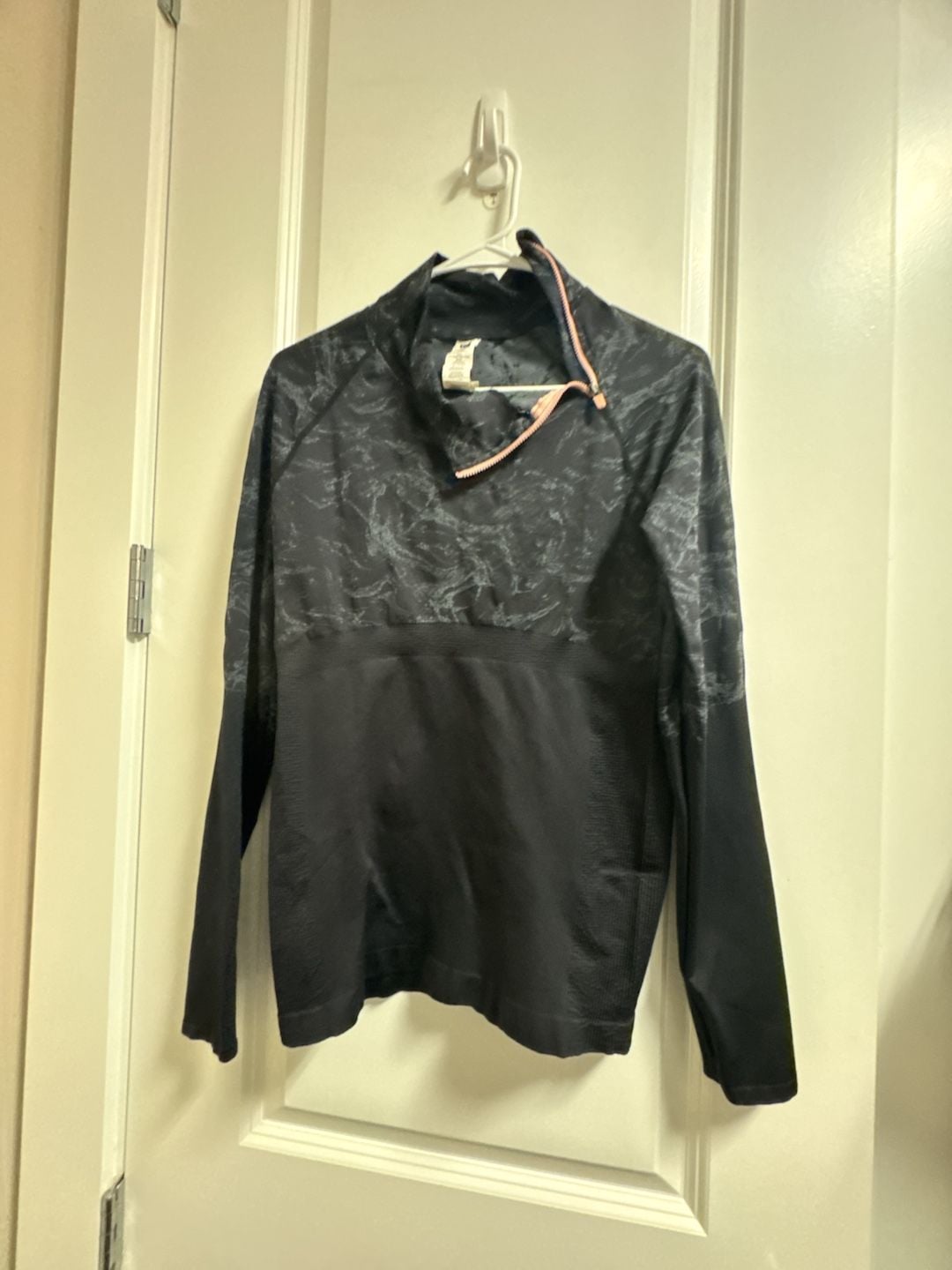 Fabletics Amelie Asymmetrical 1/4 Zip Pullover Medium 2
