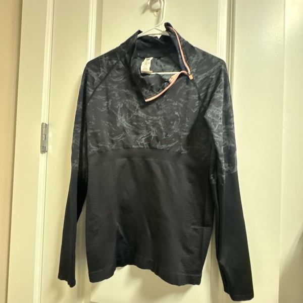 Fabletics Amelie Asymmetrical 1/4 Zip Pullover Medium