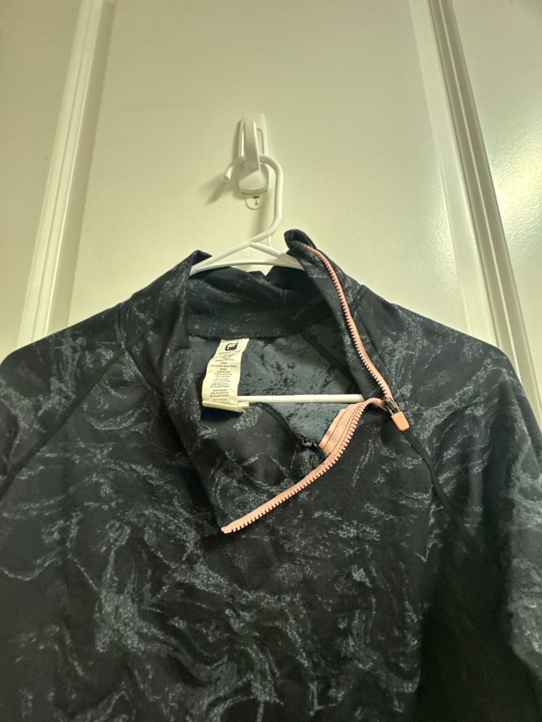 Fabletics Amelie Asymmetrical 1/4 Zip Pullover Medium 4