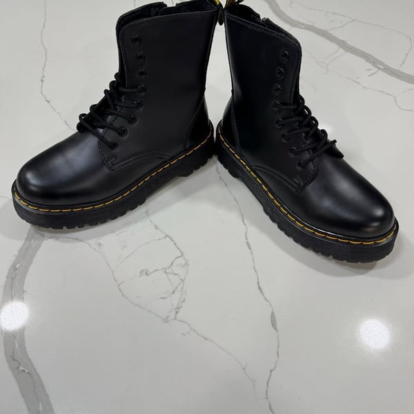 Dr. Martens Jadon Size 10 US Black Leather Platform Boots