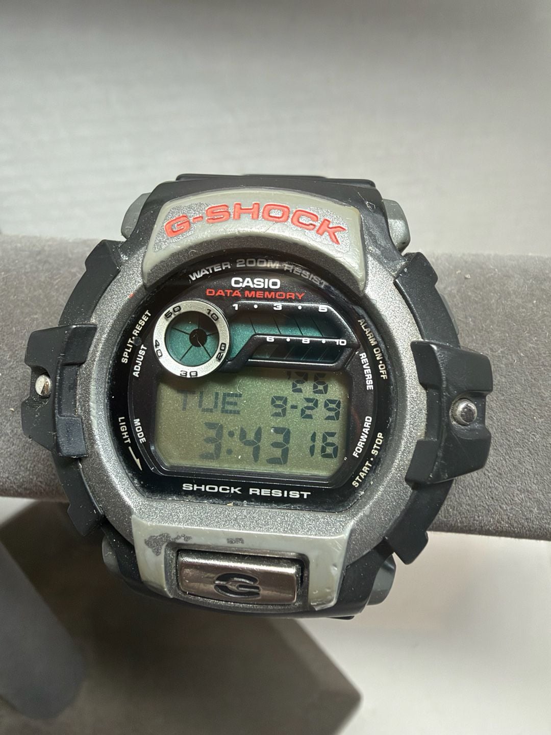 Casio G-Shock G-2210 Digital Watch Gray Black Resin Sport 3