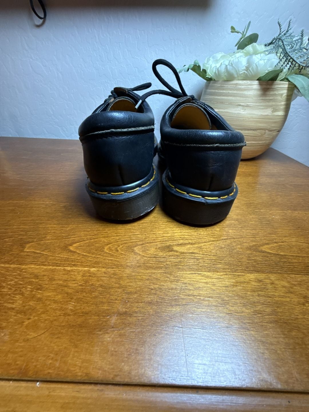 Dr. Martens 8053 Shoes Size 6 Men’s Black Leather 5-Eye Oxford 8
