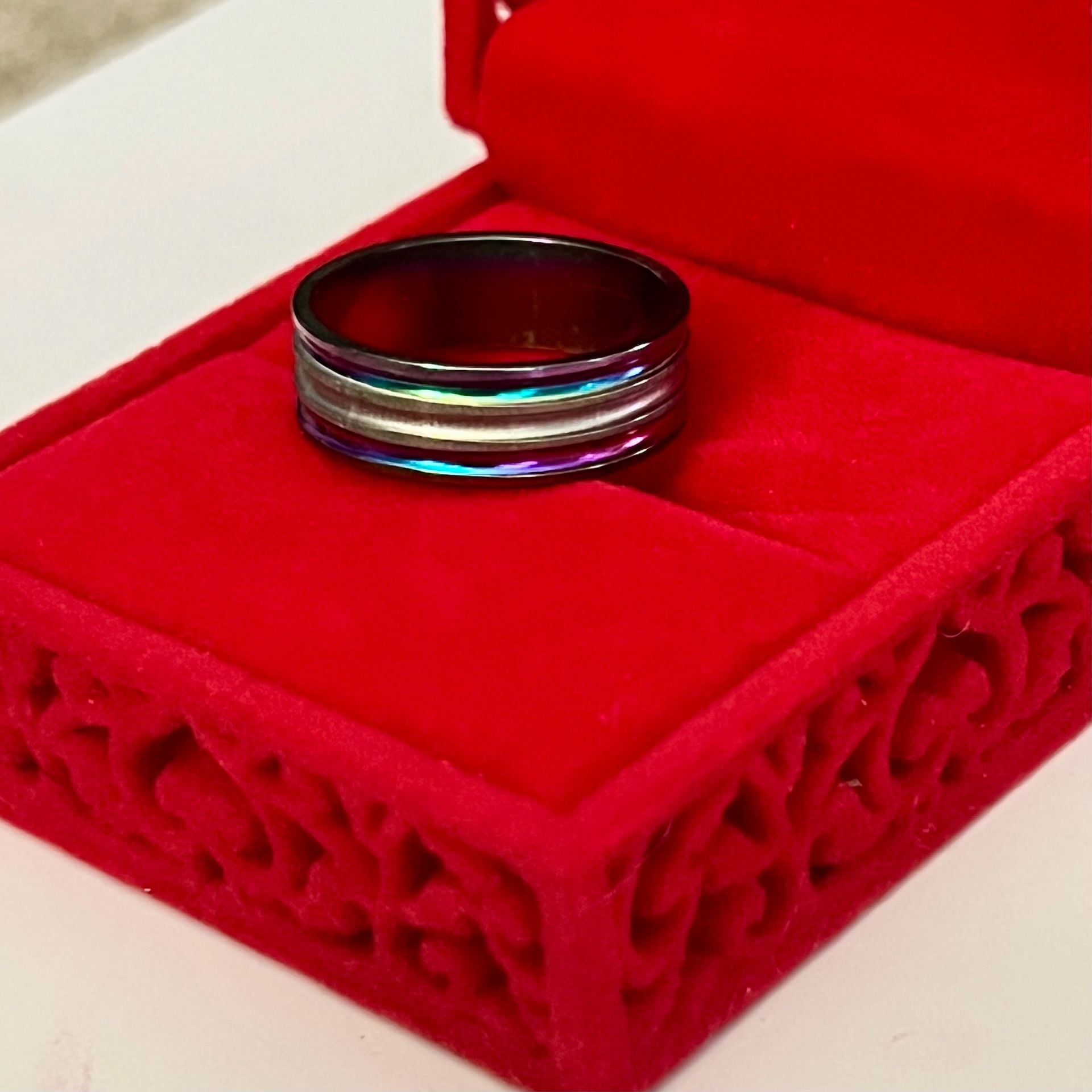 Tungsten Carbide Iridescent Rainbow Beveled Ridges Polished Finish 6mm Band Size 11 5
