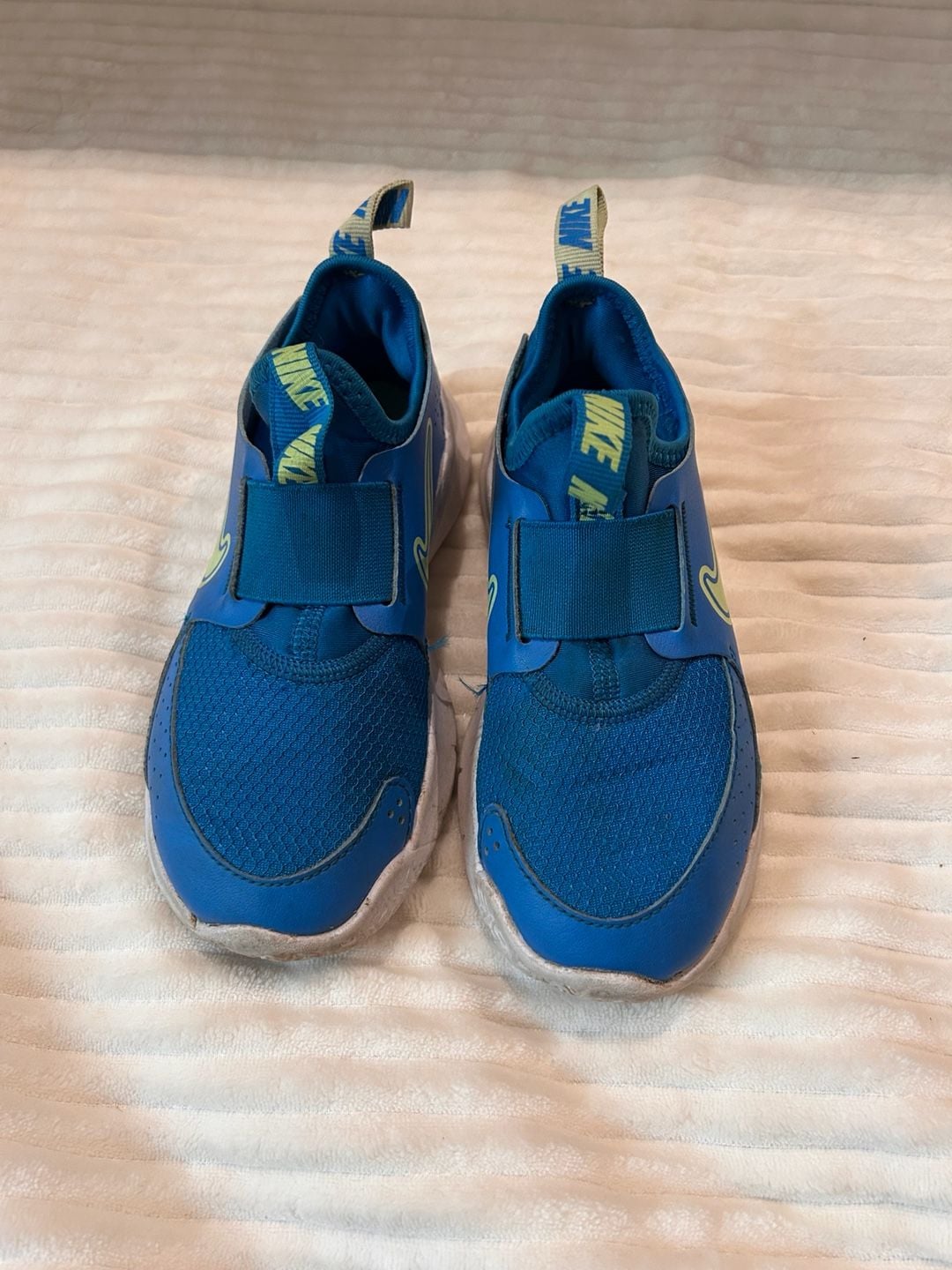 Boys or Girls Nike Flex Runner 3 Blue Slip-On Toddler Sneakers 8