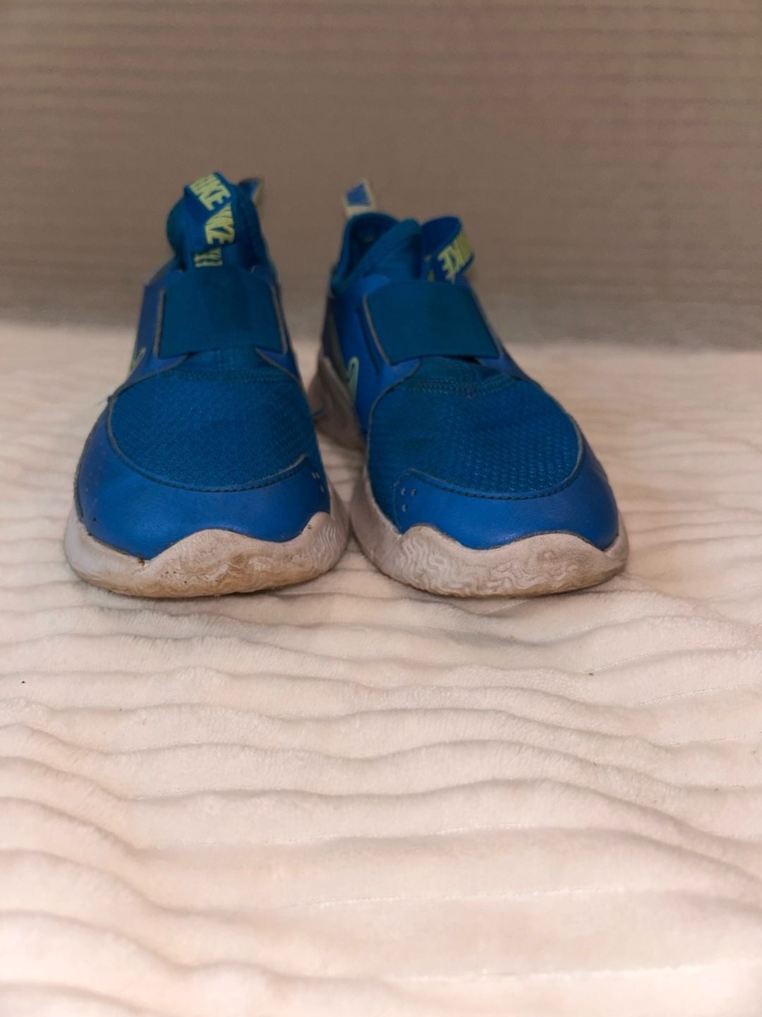 Boys or Girls Nike Flex Runner 3 Blue Slip-On Toddler Sneakers 9