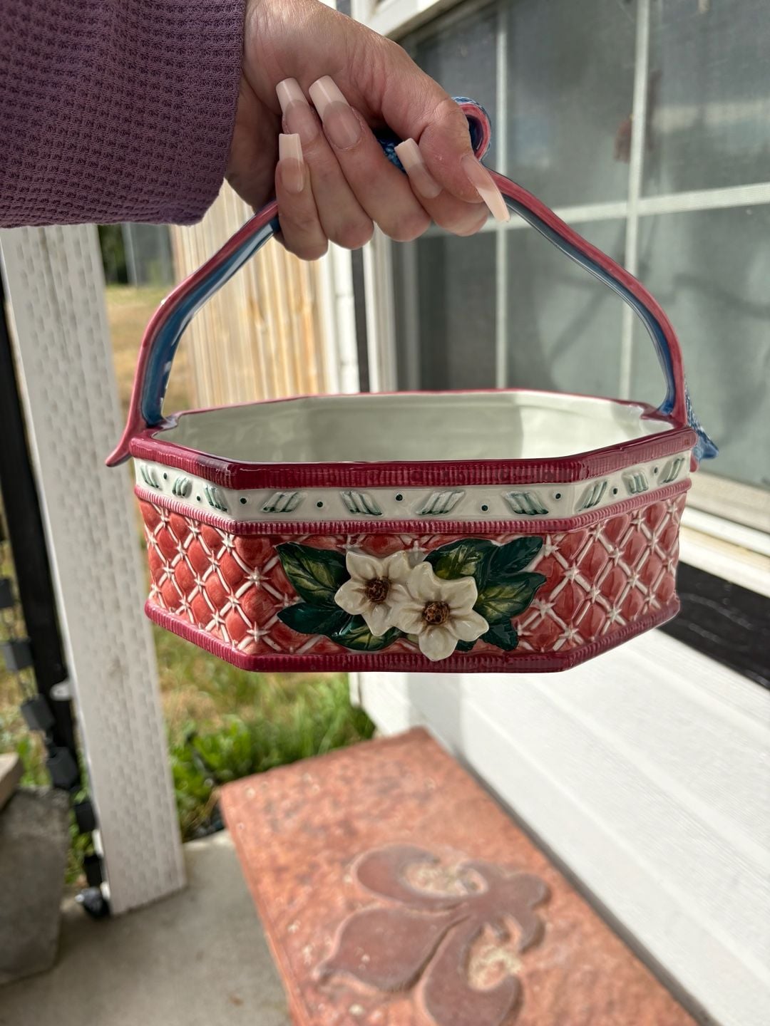 New Deb Co Ceramic Hexagon Basket With Handle And White Flowers 1998 4