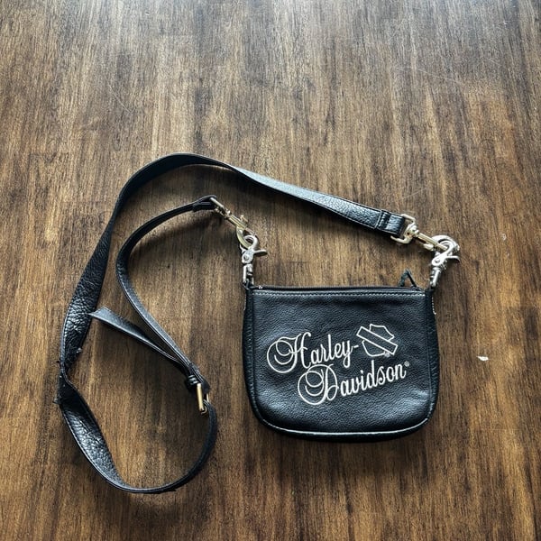 Harley-Davidson Black Leather Crossbody Bag with Shoulder Strap