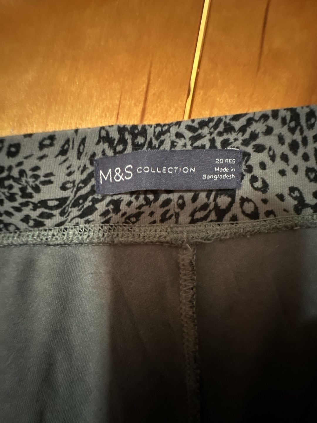 M&S Collection Animal Print Pants Size 20 REG Gray Green Lounge Trousers 4