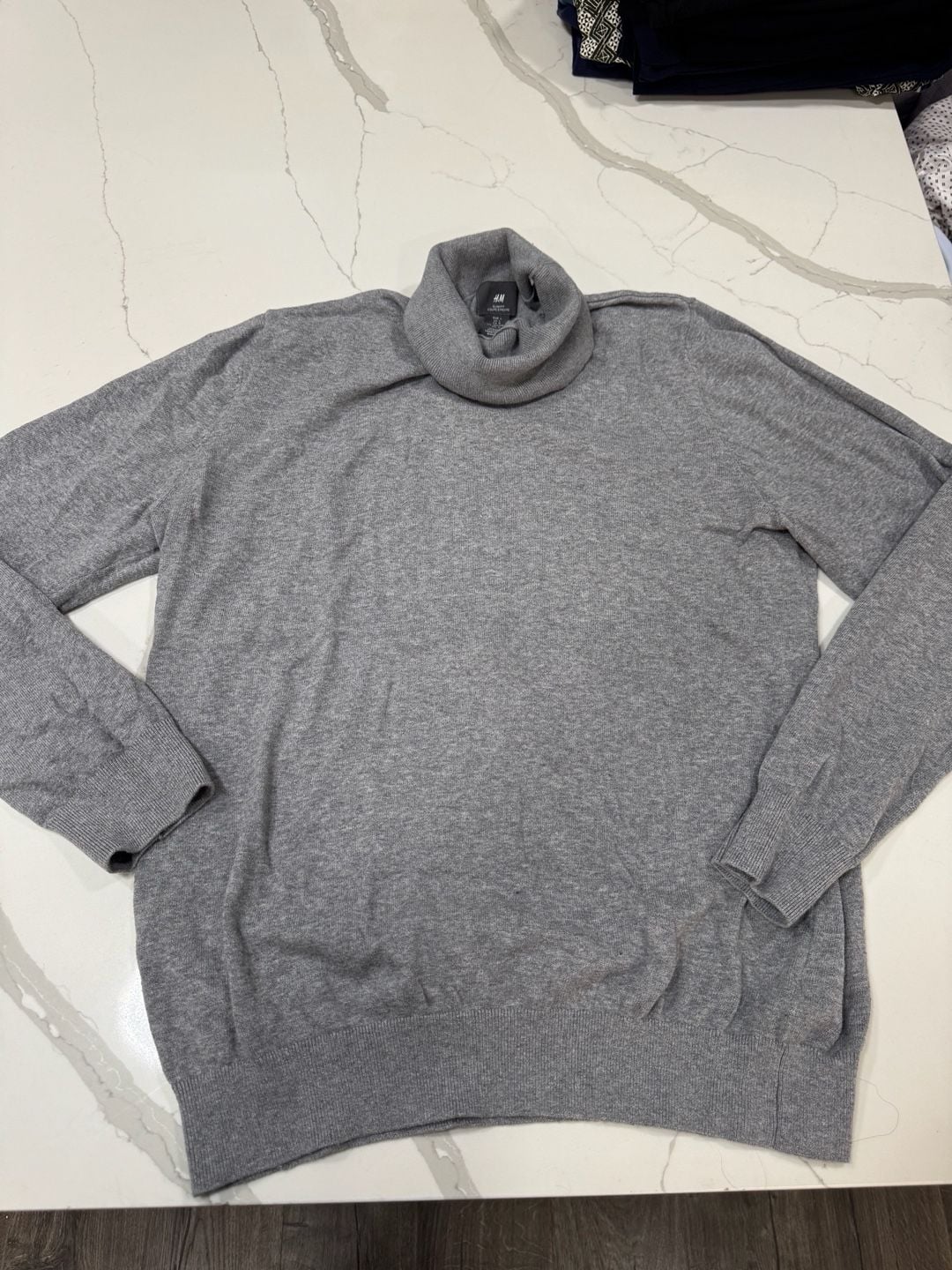 H&M Slim Fit Turtleneck Sweater Size L Gray 3